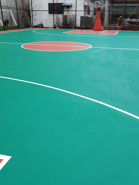 柏乡 球场长期使用易出现地面开裂